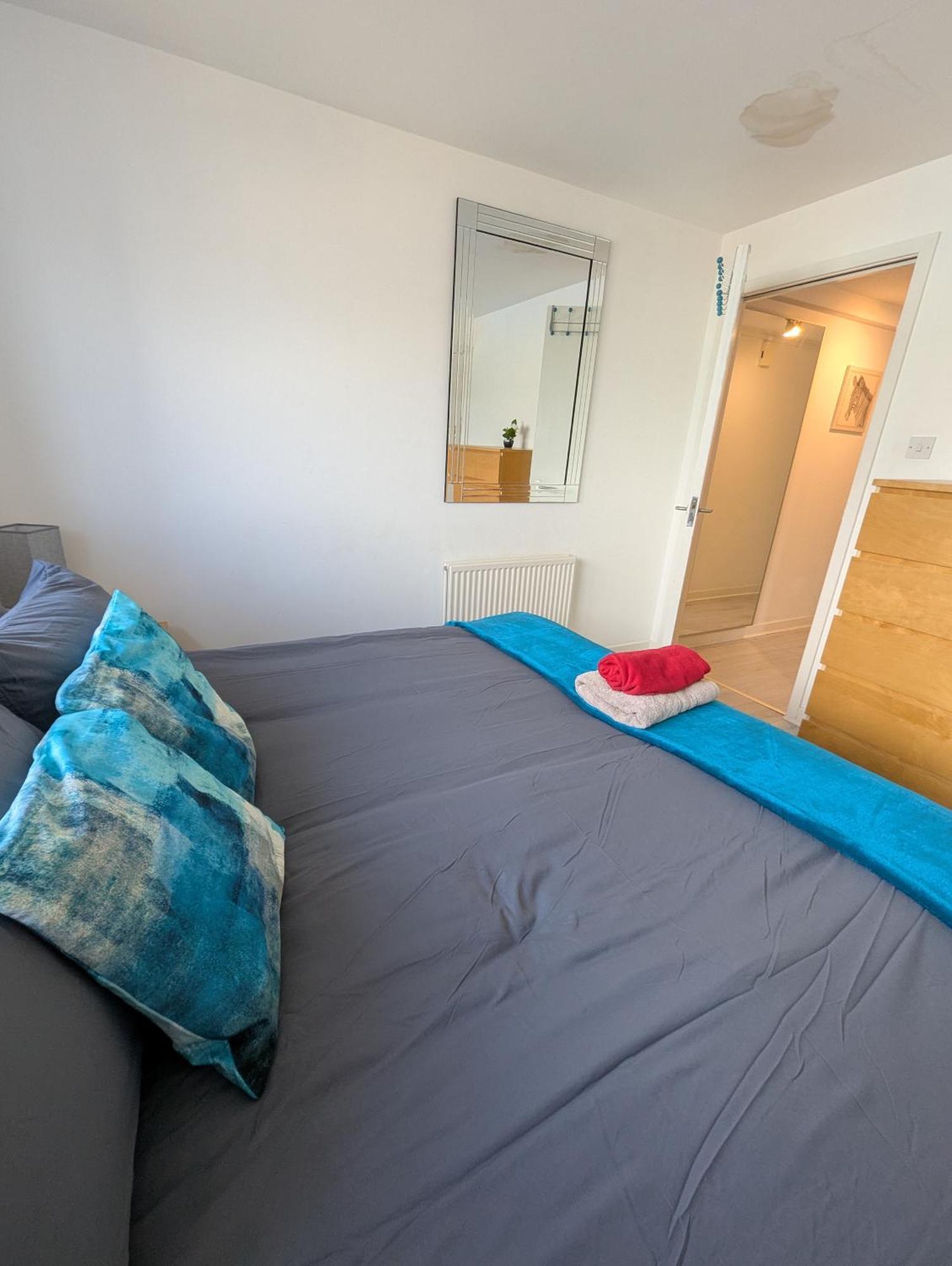 Glasgow City Centre Waterfront Apartment Esterno foto